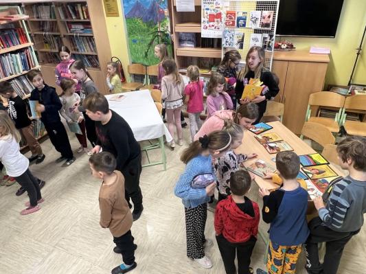 FOTO: Poglobili bralno pismenost pri osnovnošolcih