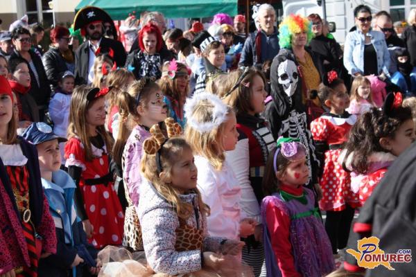 Konec tedna v znamenju maškar, pustnih povork in čokolade