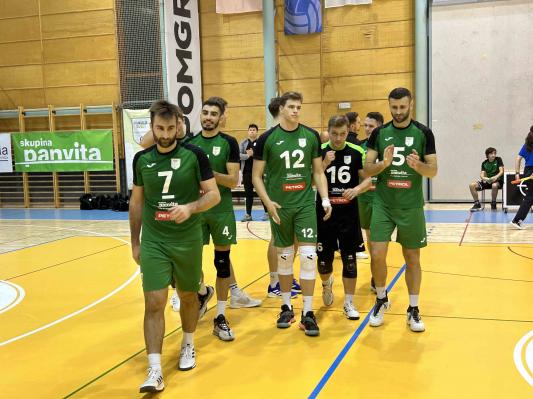 Odbojkarji Panvite Pomgrad premagali Kranjčane