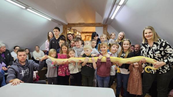 FOTO: Otroci tekmovali v namizni igri in premagali strahove