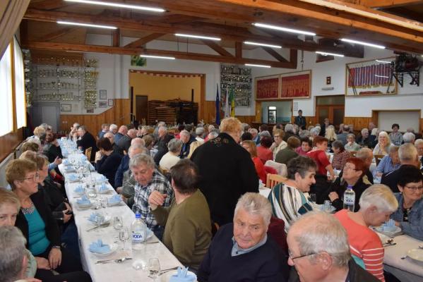 FOTO: Na letni skupščini Društva upokojencev Križevci najzaslužnejšim podelili priznanja