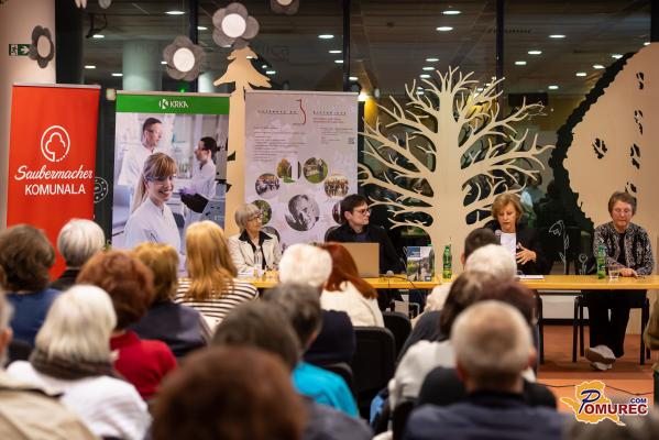 FOTO: Na 82. Vanekovem večeru o socialni državi in revščini