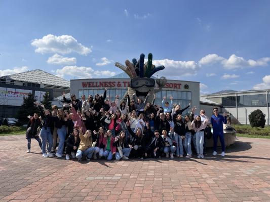 FOTO: Pomurske plesalke so se udeležile mednarodne tekme v Sarajevu