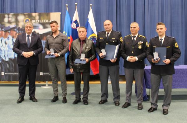 Sedmim  pomurskim junakom medalje za požrtvovalnost in hrabrost