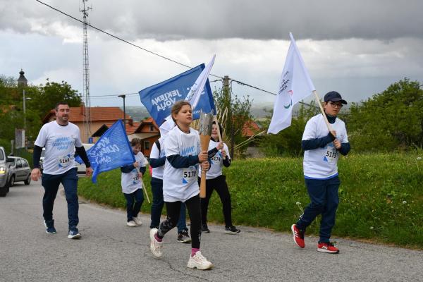 FOTO: Slovenska bakla svojo pot začela iz Lendave 
