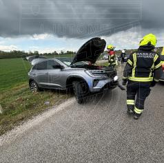 V prometni nesreči ena oseba poškodovana