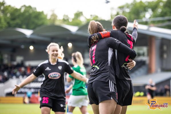 FOTO: Nogometašice Mure None po zmagi nad Olimpijo v finale 