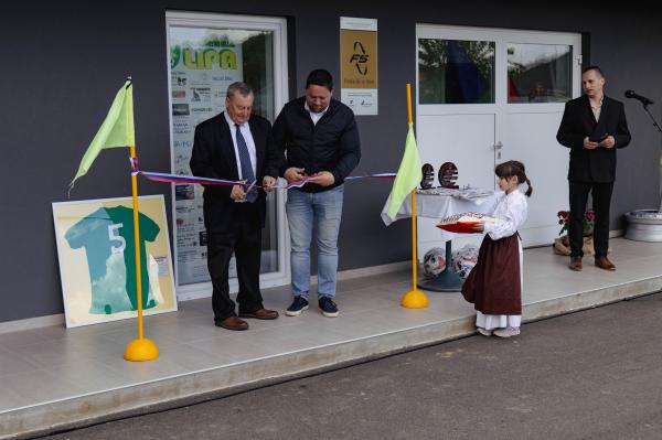 FOTO: Nogometni klub bogatejši za nov športni objekt