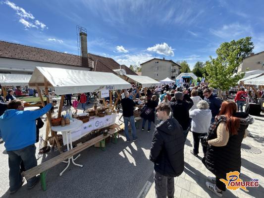 V Beltincih potekalo tradicionalno Markovo senje, sprejeli tudi Slovensko baklo