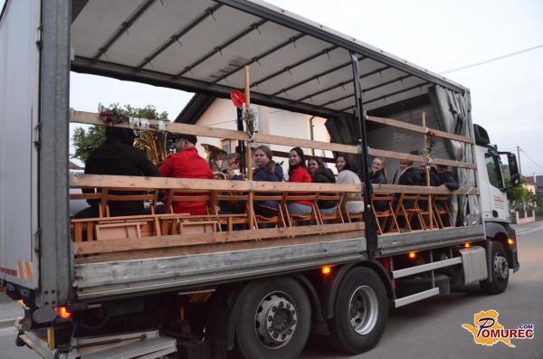 FOTO in VIDEO: Zgodaj zjutraj zadonele prvomajske budnice