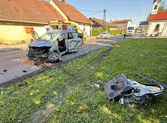 FOTO: V Borecih prišlo do hude prometne nesreče