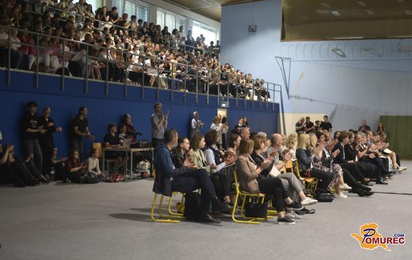 FOTO: Več kot 200 mladih raziskovalcev na Gimnaziji Murska Sobota