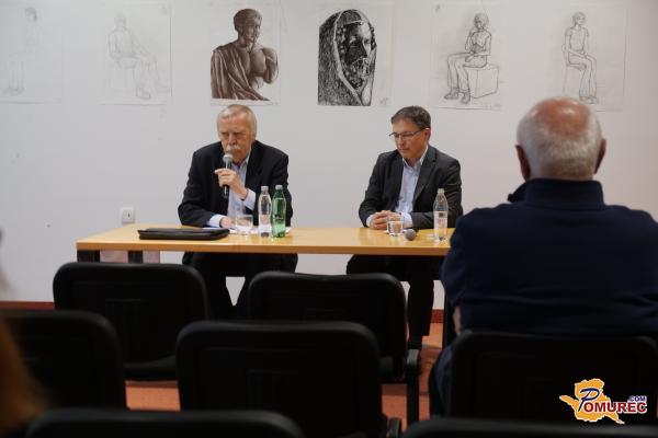 FOTO: V Pokrajinski in študijski knjižnici potekal 83. Vanekov večer