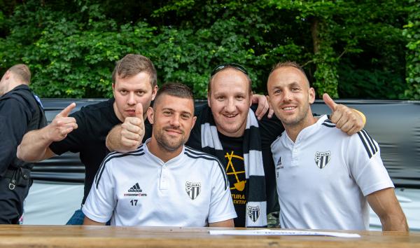 FOTO: Na Murini nouči jedača, pijača in srečelov