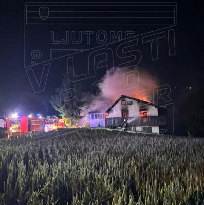 FOTO: V Mali Nedelji zagorela stanovanjska hiša