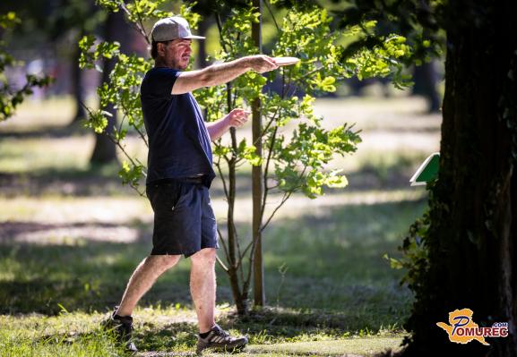 FOTO: V Rakičanu potekal turnir v disc golfu 