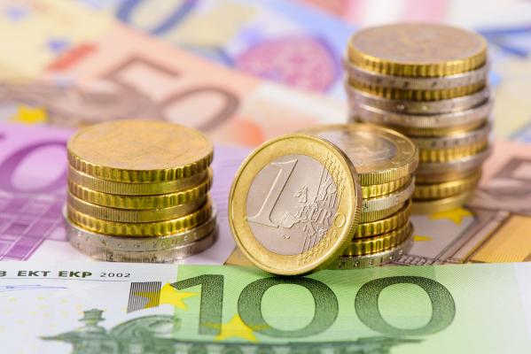 Bankam gre bolje kot prebivalstvu: V preteklem četrtletju z rekordnim dobičkom