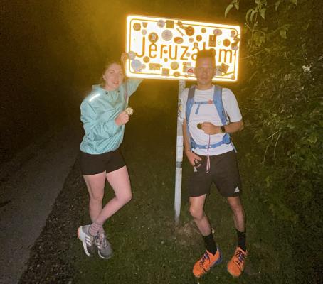 FOTO: Sara in Žan 15-krat premagala pot do Jeruzalema