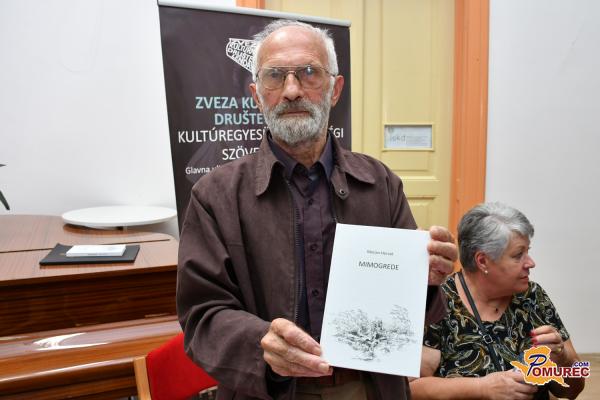 FOTO: Predstavili so zbirko pesmi Marjana Horvata Mimogrede