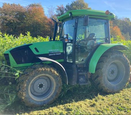 Policisti bili obveščeni o odtujenem traktorju