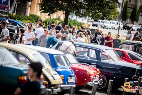 FOTO: V Murski Soboti tradicionalna razstava starodobnih vozil in tehnike