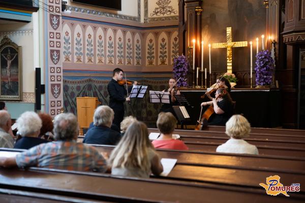 FOTO in VIDEO: Evangeličanska cerkev gostila Leit kvartet