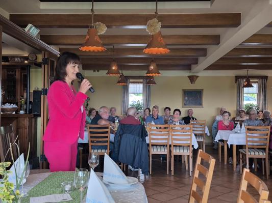 FOTO: Na Stari cesti potekalo srečanje starejših krajanov