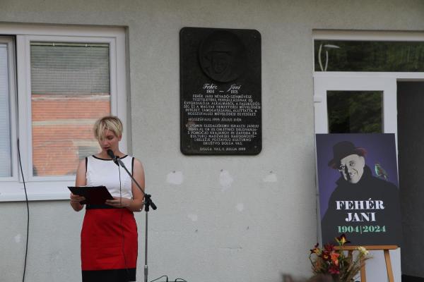 FOTO: V Dolgi vasi so se poklonili Janiju Fehérju
