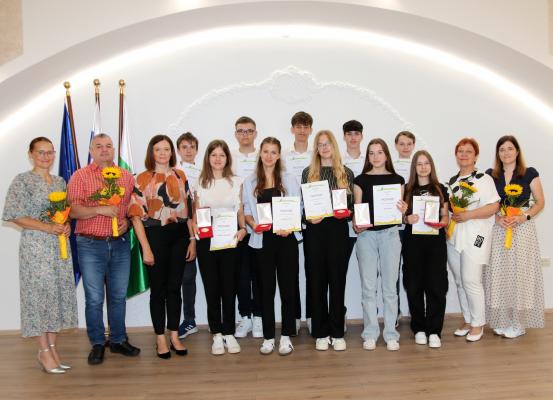 Črenšovski odličnjaki na sprejemu pri županji