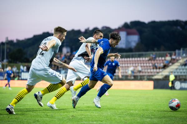 FOTO: Radomlje poražene, Nafta slavila z golom prednosti