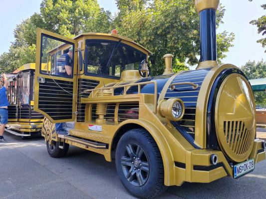 Premierni izlet z vlakcem po Moravskih Toplicah