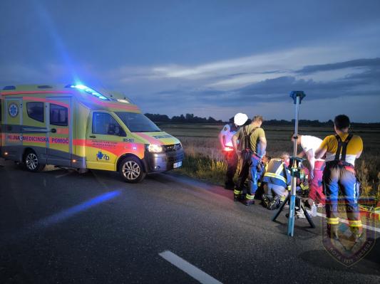 FOTO: Huda poškodba motorista, vozil pod vplivom alkohola