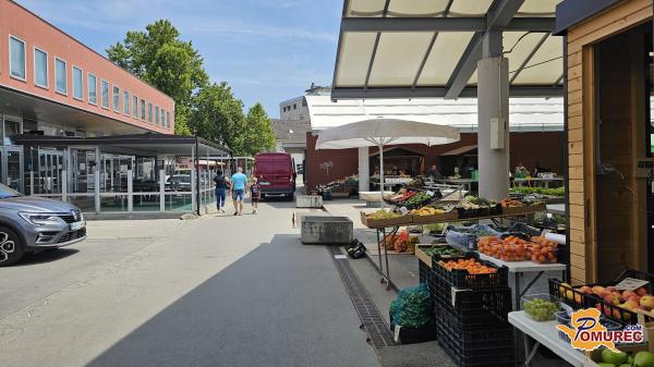 FOTO: Podoba murskosoboške tržnice v poletni vročini