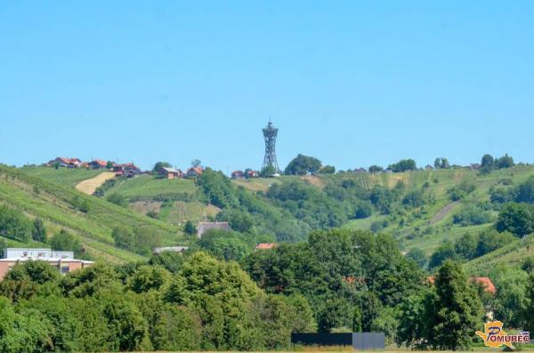 Zaključili slikopleskarska dela vaškega doma