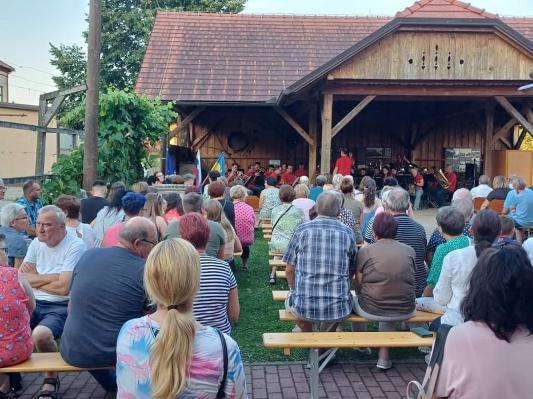 FOTO: Kulturno društvo Lipa pripravilo družabni večer