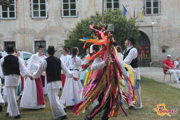 FOTO in VIDEO: V sklopu 52. Mednarodnega folklornega festivala odprli razstavo