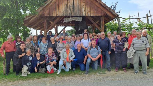 Ogledali so si kraje in zanimivosti moravskotopliške občine