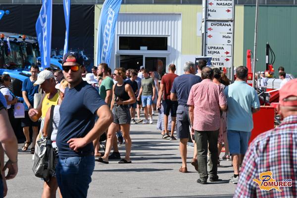 FOTO: Nedeljski utrip na sejmu Agra