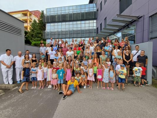 FOTO: Prvošolci v Splošni bolnišnici Murska Sobota
