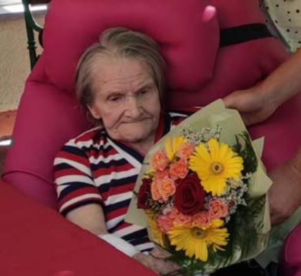 108 svečk za najstarejšo Slovenko, Marijo Žekš