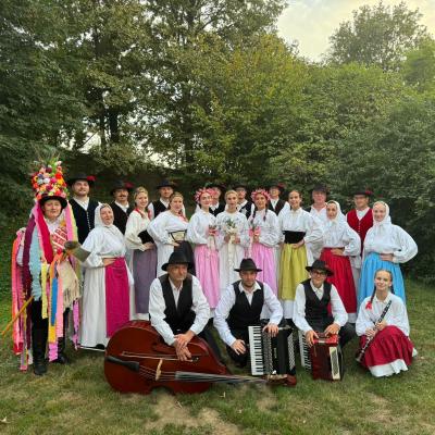 FOTO: S prekmurskimi običaji na povorki v Svetem Martinu