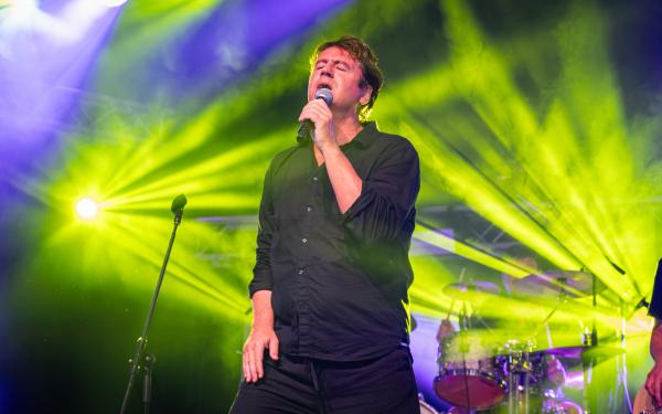 FOTO in VIDEO: Boris Novković in Ljubavnici v stilu zaključili letošnji Pomurski poletni festival 