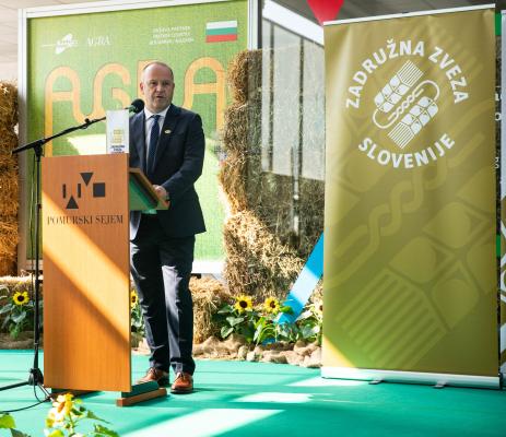 Zadružna zveza Slovenije podelila kar 30 priznanj za izjemne dosežke