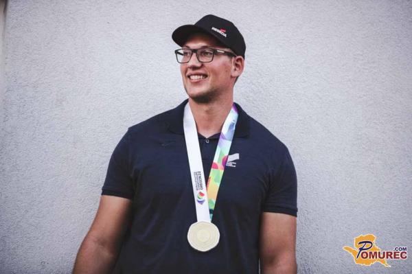 Kristjan Čeh prepričljivo zmagal na Češkem