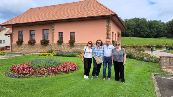 Članice strokovne komisije so si ogledale Kulturni dom v Stanjevcih