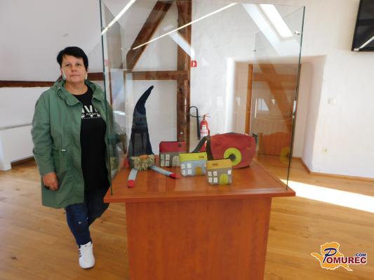 FOTO: Unikatni izdelki Tanje Moravec na razstavi v Veržeju