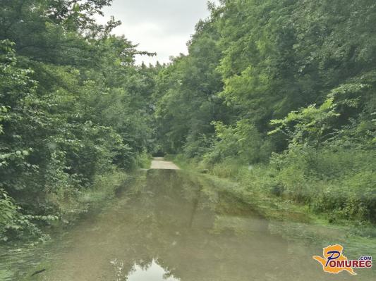 Vozniki, pozor: Zaprta je ta cesta