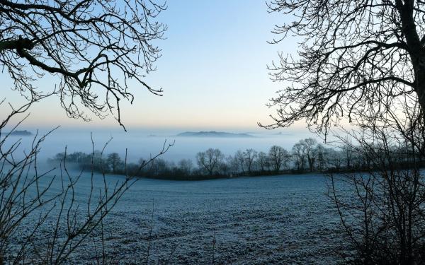 Deževni oblaki bodo vztrajali še danes, že jutri pa ...