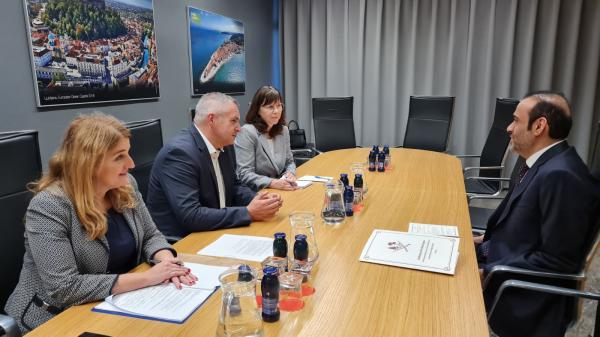 Povečanje izvoza in naložbene priložnosti med Slovenijo in Katarjem