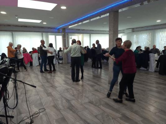 FOTO: Društvo upokojencev Križevci: Vino, ples in odlično vzdušje